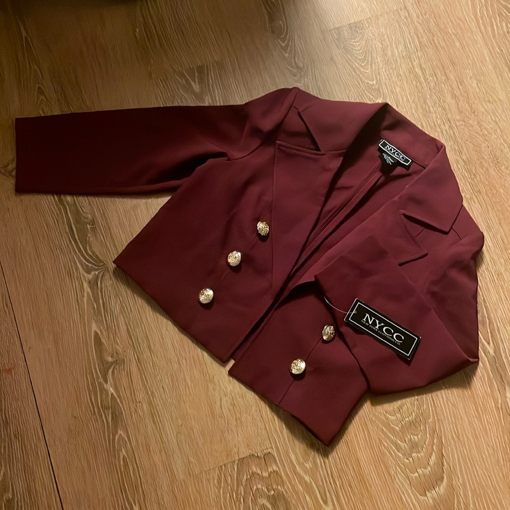 Cropped blazer